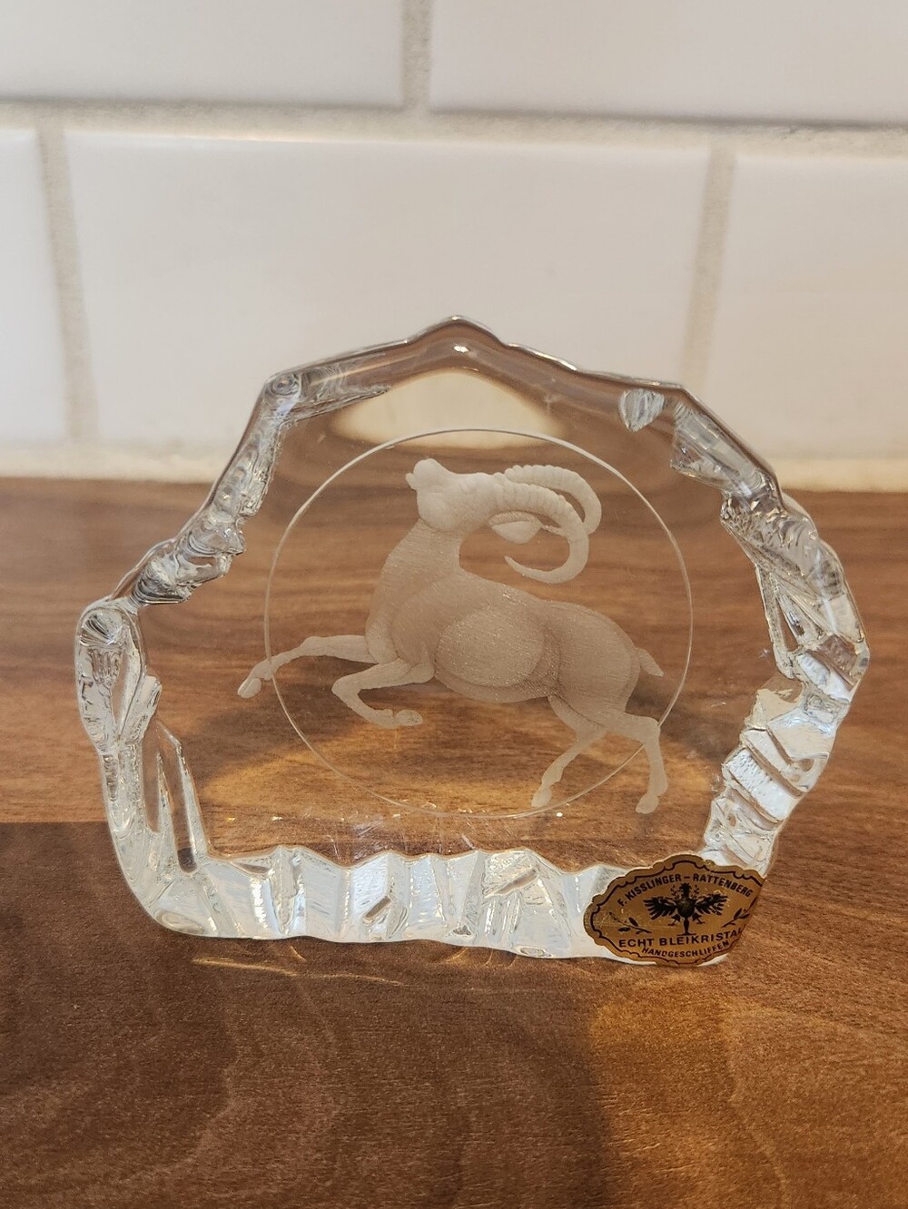 Vintage Echt Bleikristall Ram Lead Crystal Paper Weight.